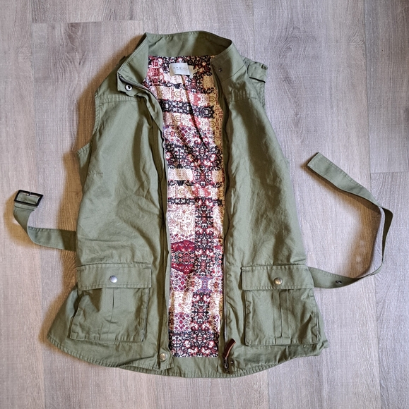 R. M. Williams Vest - Picture 2 of 7